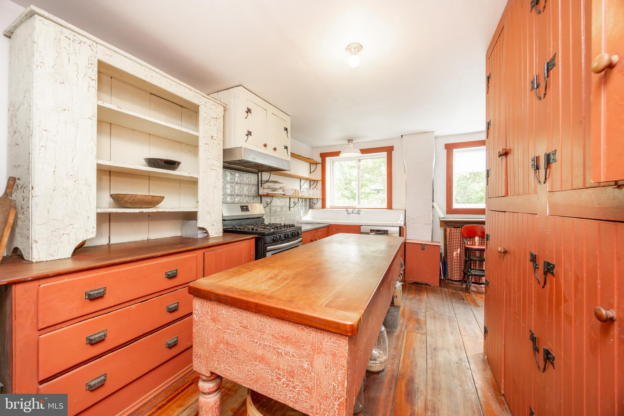 1011 State Road Lincoln University, PA 19352 - Photo 21 of 55 Galley Kitchen with custom antique island