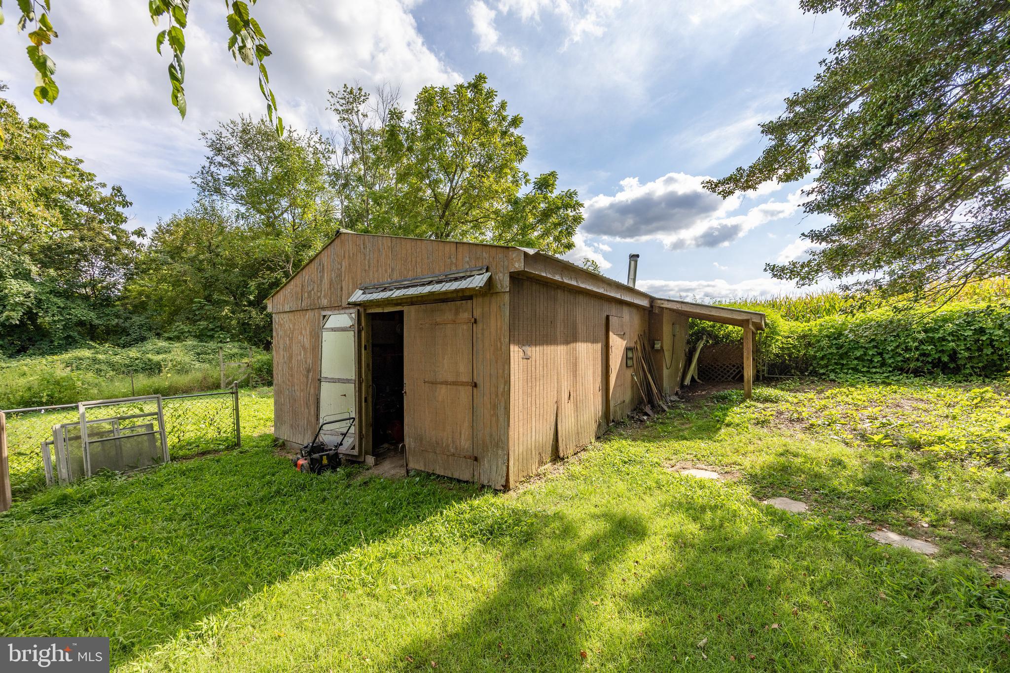 1011 State Road Lincoln University, PA 19352 - Photo 41 of 55 Storage barn/workshop