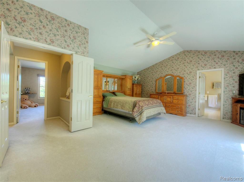 46559 Inverness Road Canton, MI 48188 - Photo 27 of 48