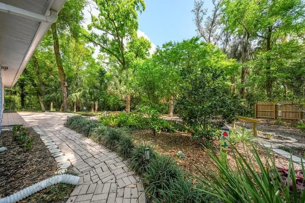 $479,000 | 658 Clark Court, Mount Dora, FL 32757