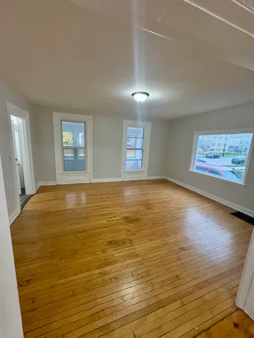 $169,900 | 700 West Lincoln Avenue, Oshkosh, WI 54901