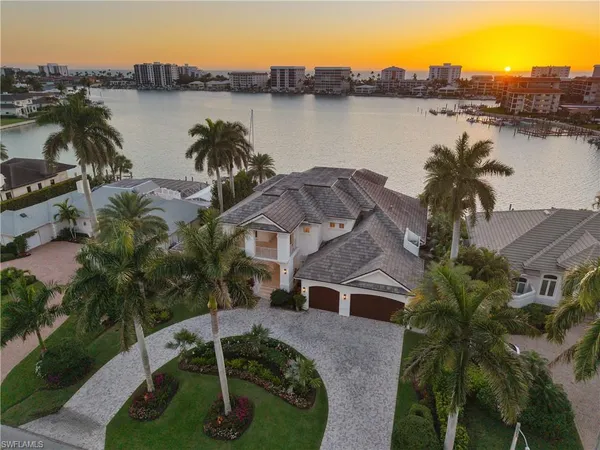 $16,500,000 | 2805 Leeward Lane, Naples, FL 34103