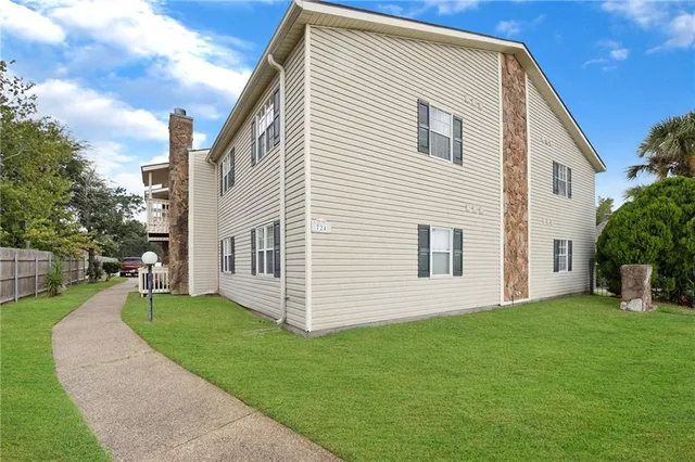 $140,000 | 724 Village Road, Unit G, Kenner, LA 70065