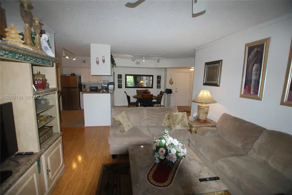 $2,400 | 1310 Tuscany Way, Unit 1310, Boynton Beach, FL 33435