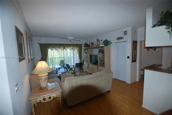 $2,400 | 1310 Tuscany Way, Unit 1310, Boynton Beach, FL 33435