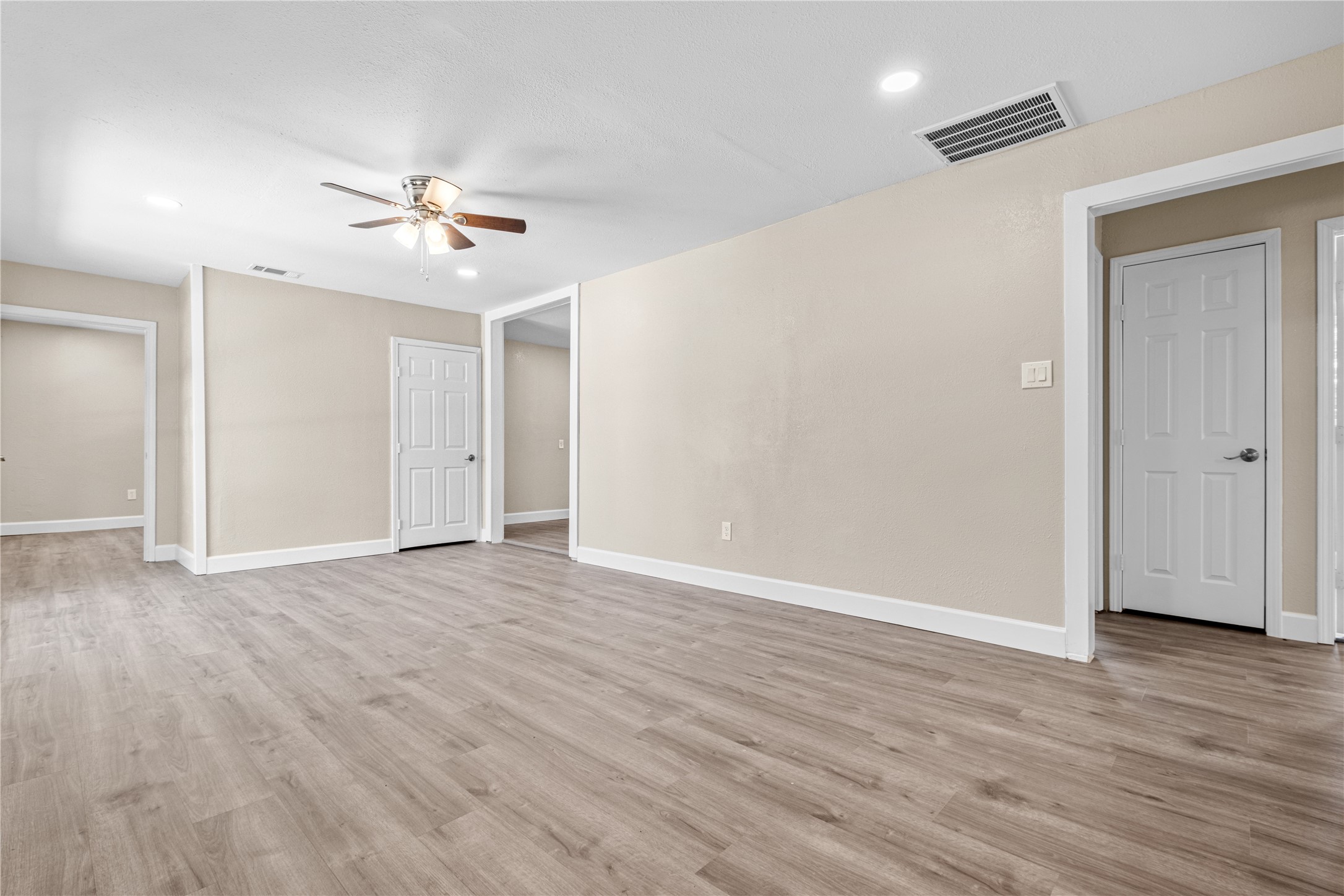 6119 Beekman Road Houston, TX 77021 - Photo 5 of 20 Gallery Image 5