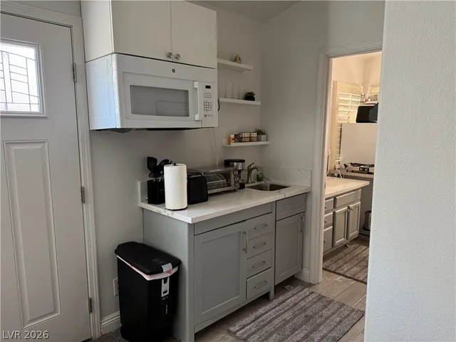 $1,000 | 2749 Canarsy Court, Unit 2B, Henderson, NV 89052