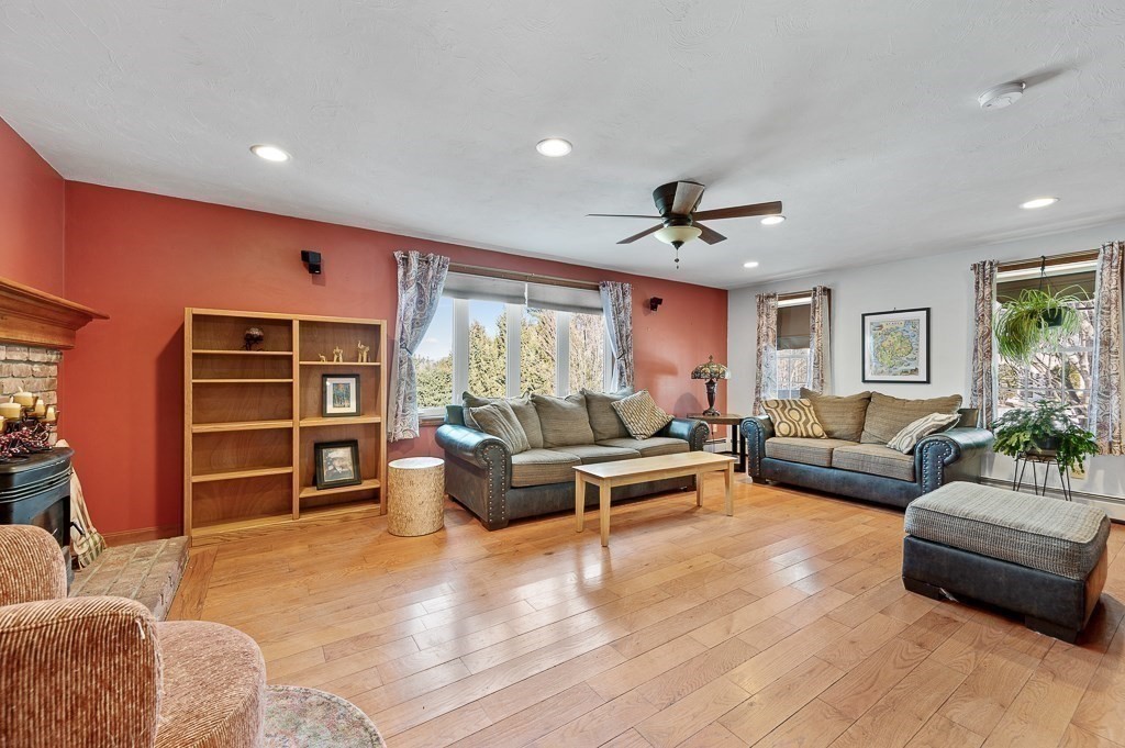 1 Valley View Circle Rutland, MA 01543 - Photo 8 of 42