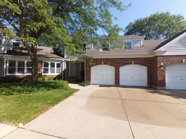 $430,000 | 2544 Live Oak Lane, Buffalo Grove, IL 60089
