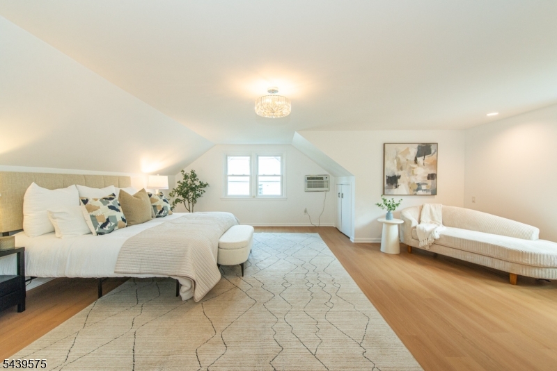132 Haddon Place Montclair, NJ 07043 - Photo 29 of 48