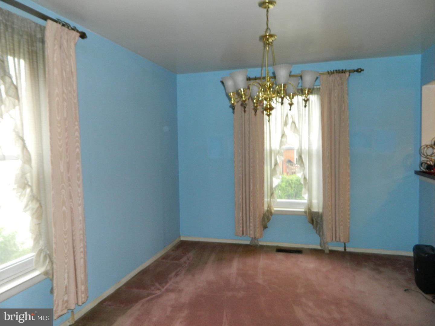 223 Parkview Road Philadelphia, PA 19154 - Photo 3 of 9