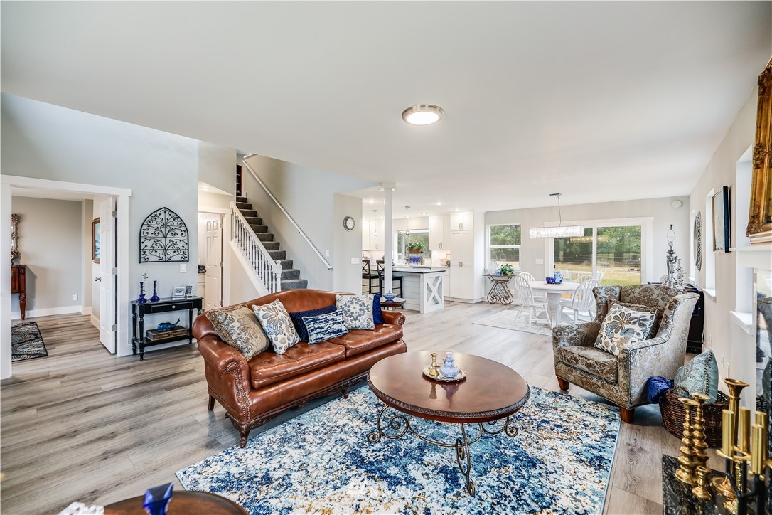 2290 Van Dam Road Oak Harbor, WA 98277 - Photo 3 of 31 Gallery Image 3