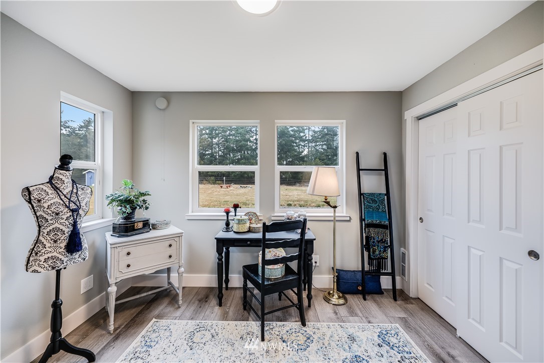 2290 Van Dam Road Oak Harbor, WA 98277 - Photo 10 of 31 Gallery Image 10