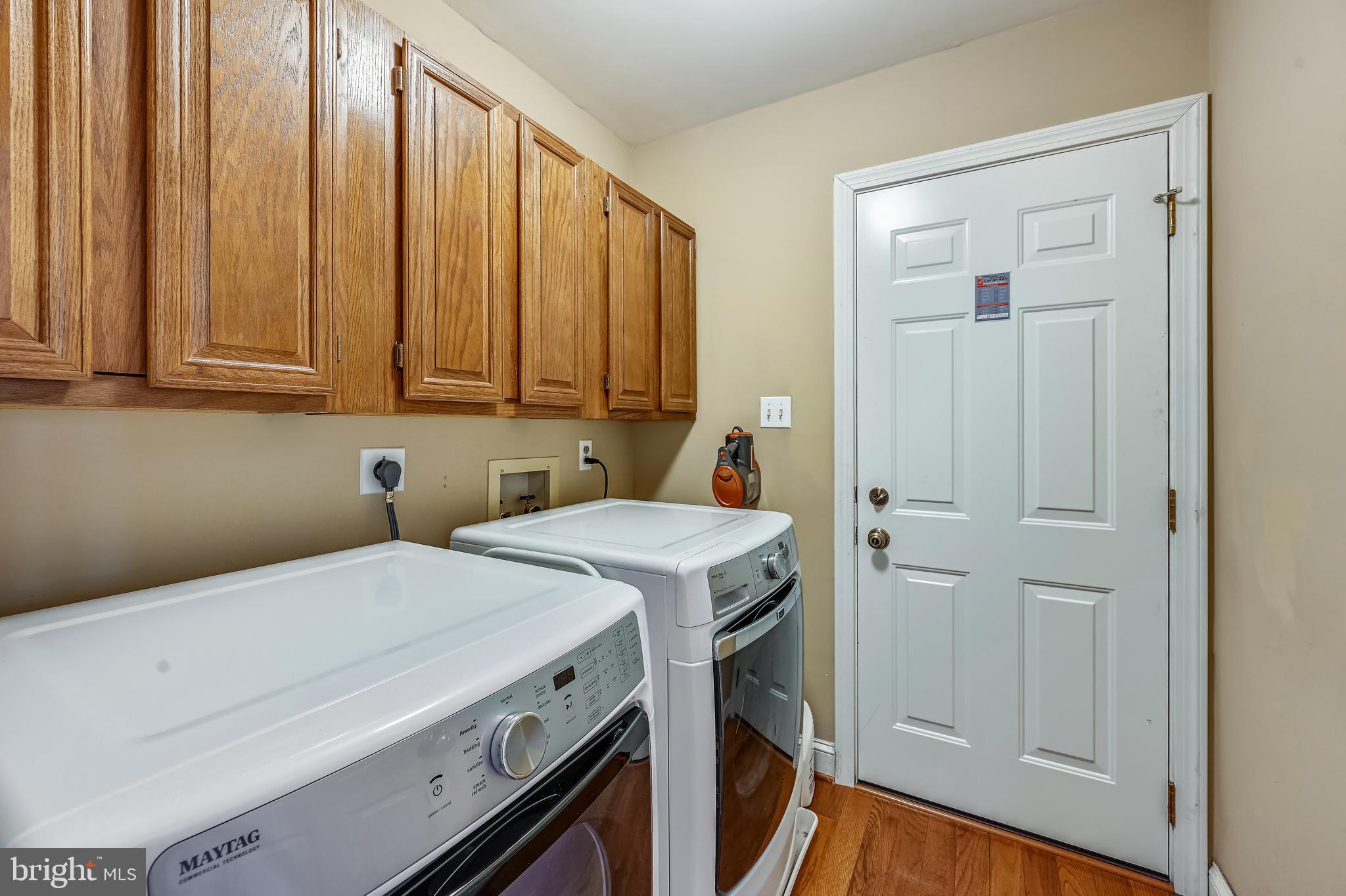10508 Patuxent Ridge Way Laurel, MD 20723 - Photo 17 of 31 1st floor laundry/mudroom from garage