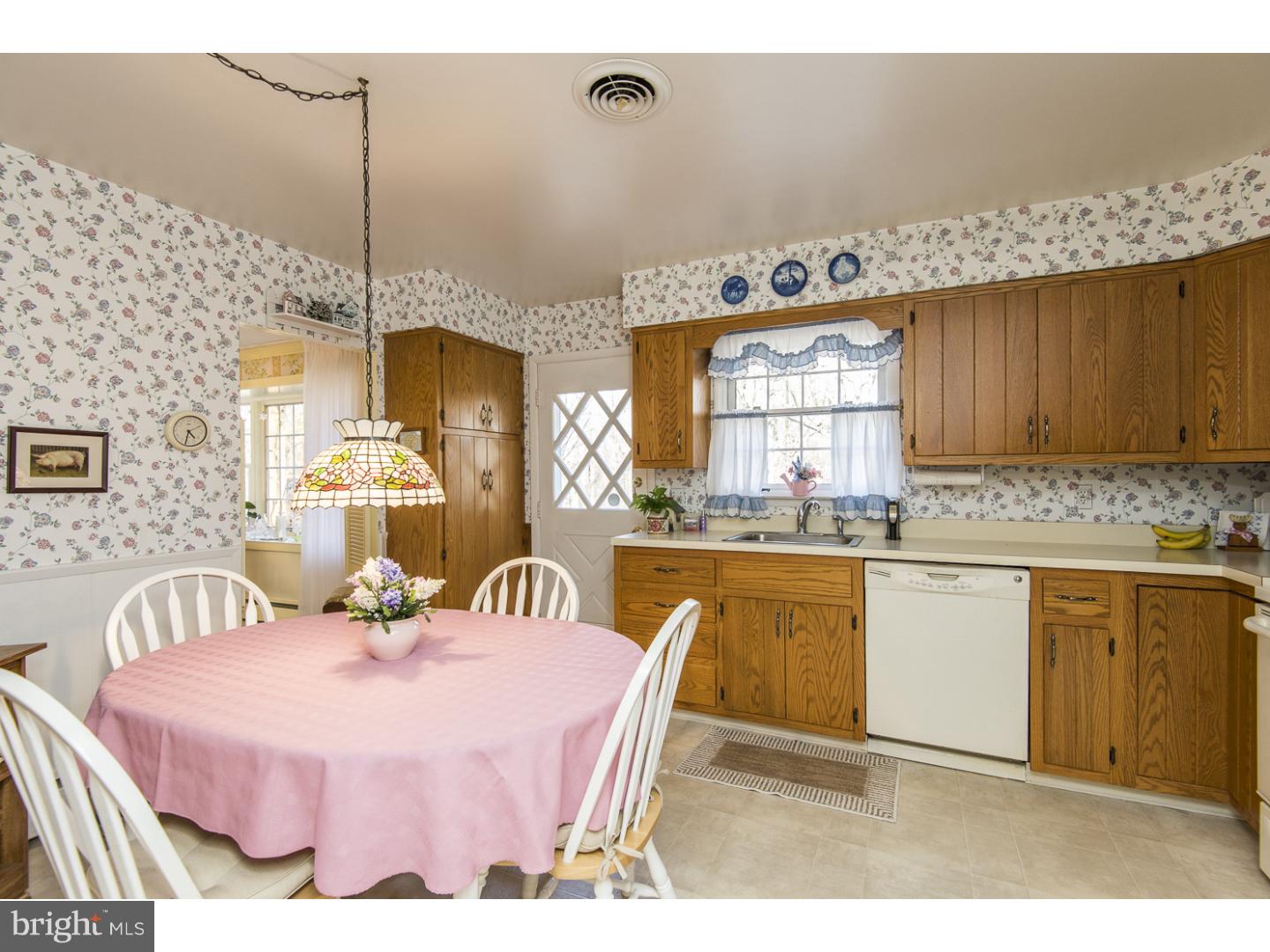 109 Deerfield Road Broomall, PA 19008 - Photo 13 of 25 Gallery Image 13