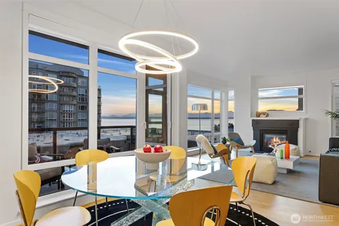 $890,000 | 2801 1st Avenue, Unit 401, Seattle, WA 98121