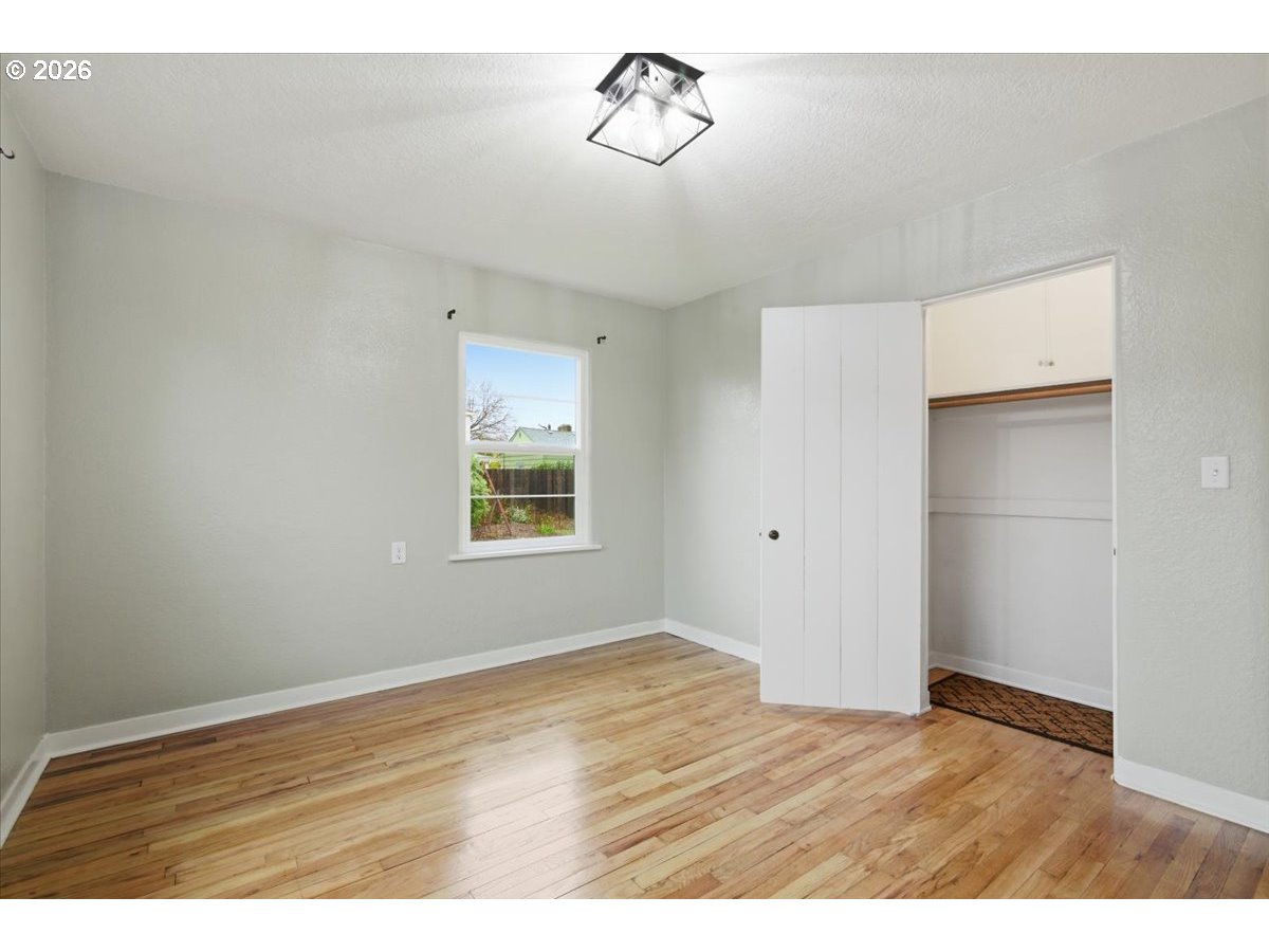 1084 24th Street Northeast Salem, OR 97301 - Photo 22 of 30 a view of an empty room with a window