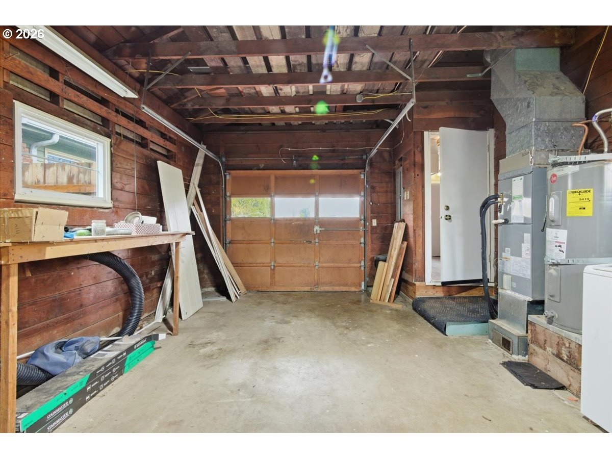 1084 24th Street Northeast Salem, OR 97301 - Photo 28 of 30 a view of storage and utility room