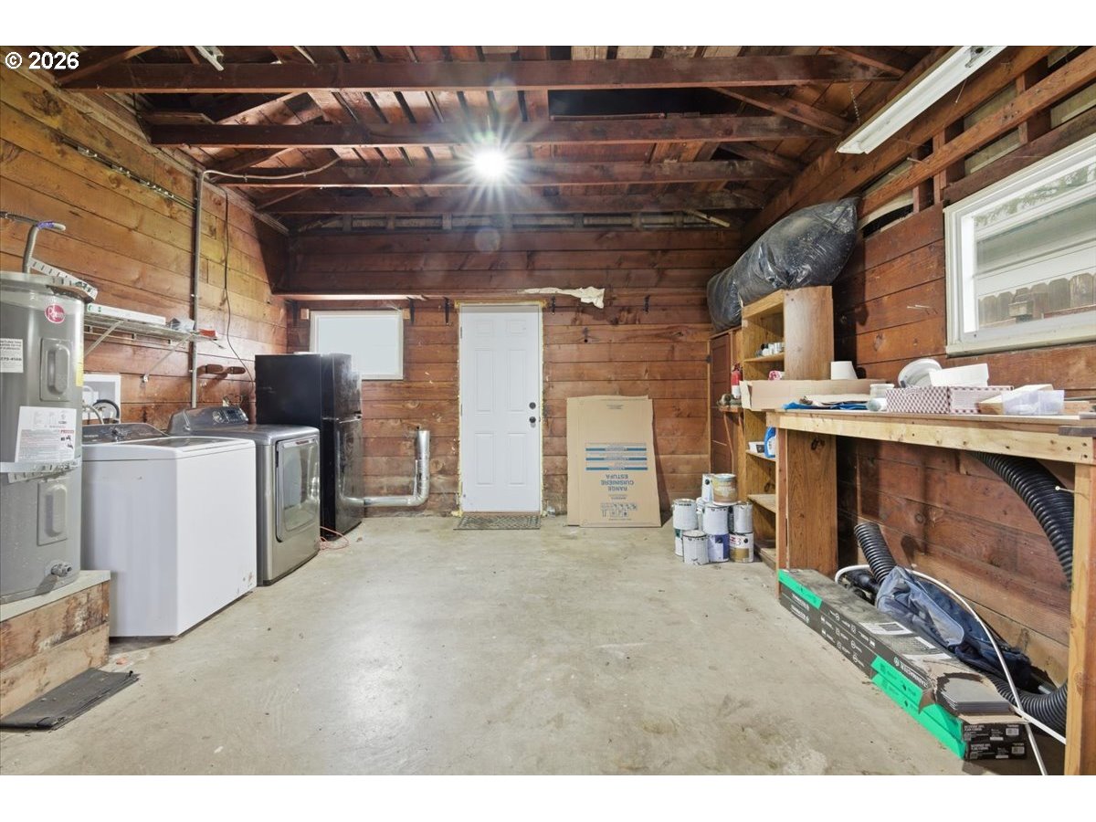 1084 24th Street Northeast Salem, OR 97301 - Photo 29 of 30 a view of a storage & utility room