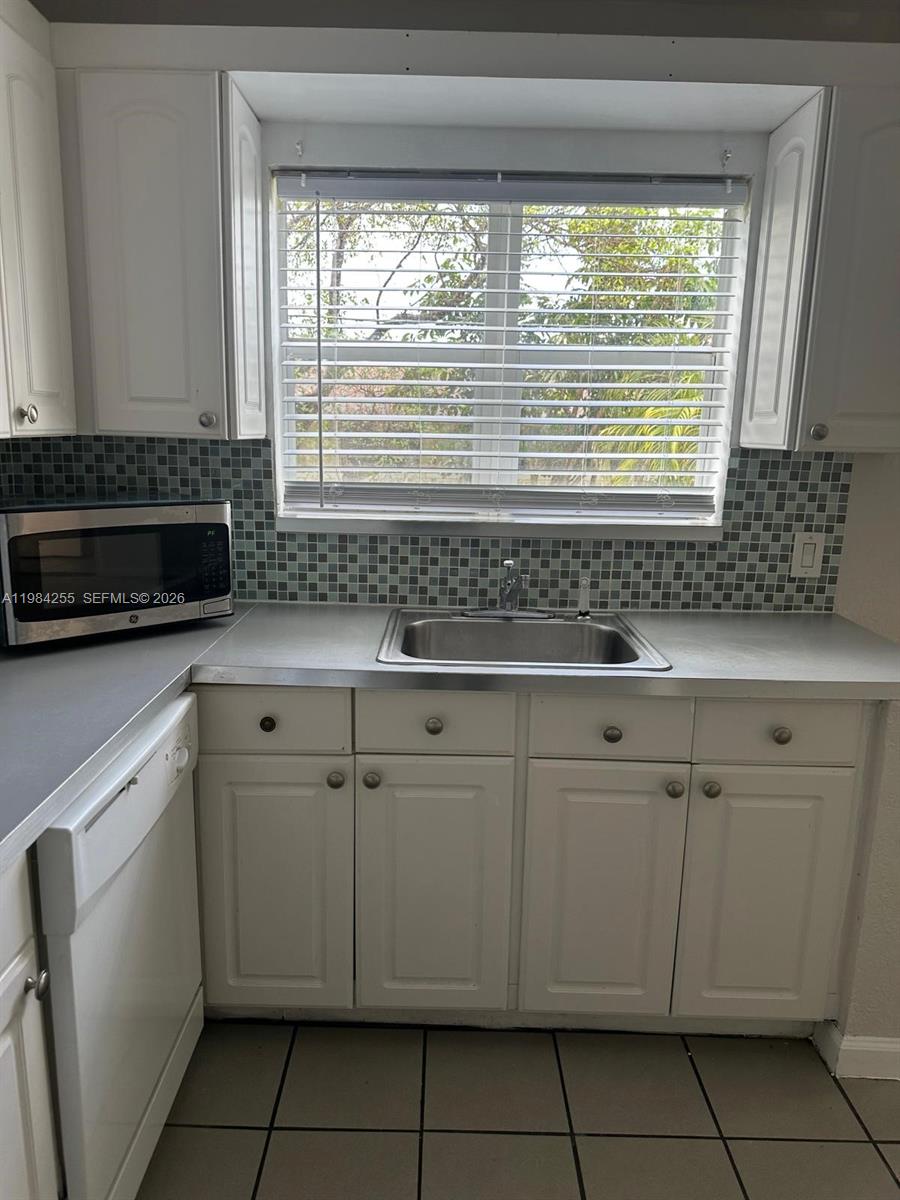 2025 Miami Road, Unit 12A Fort Lauderdale, FL 33316 - Photo 7 of 28