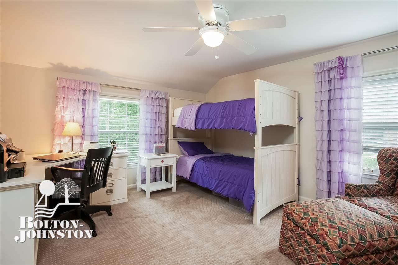 120 Stephens Road Grosse Pointe, MI 48236 - Photo 33 of 57 31294817-32.JPG