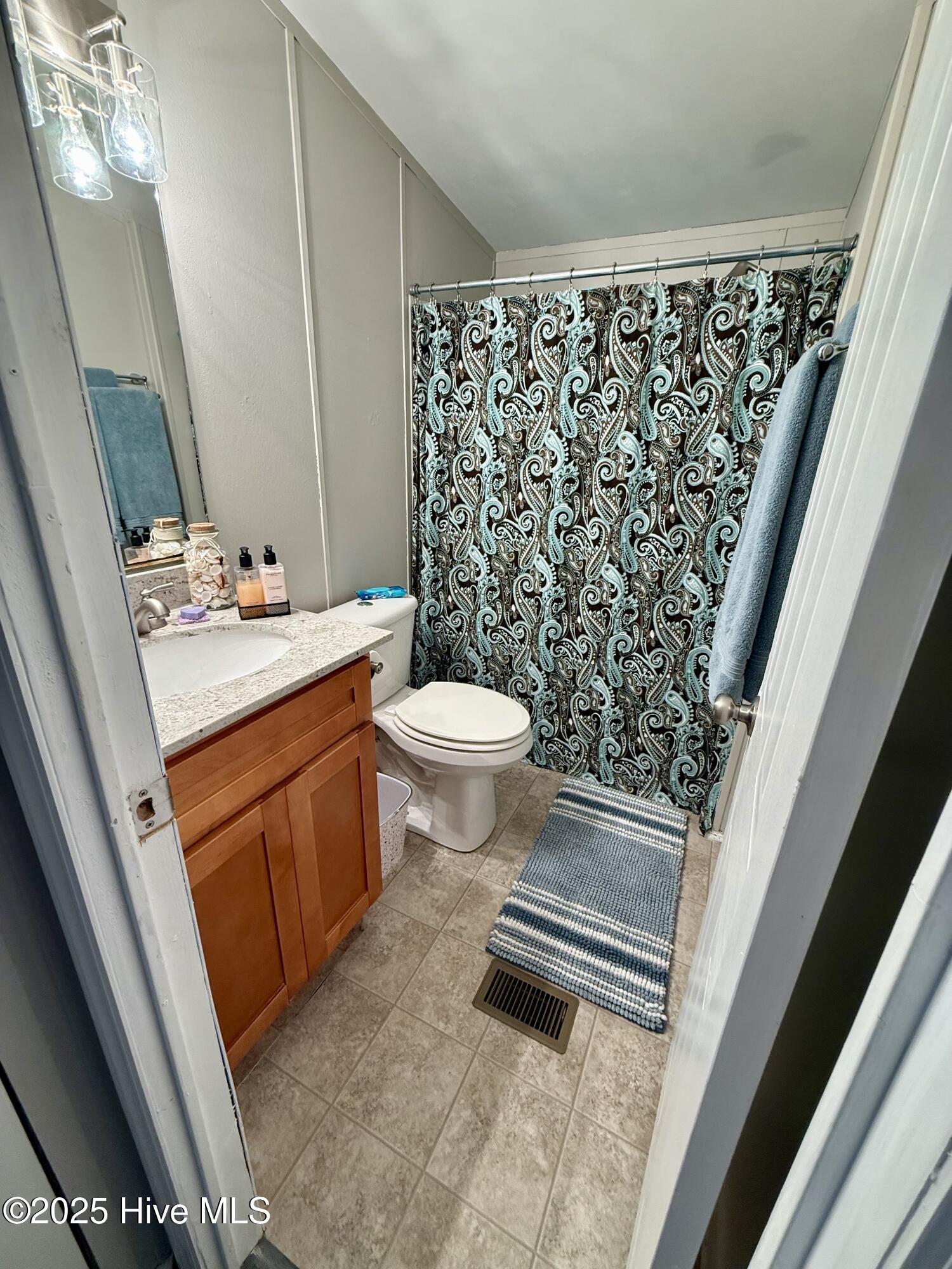 1955 Catherine Lake Road Richlands, NC 28574 - Photo 12 of 17 BATH