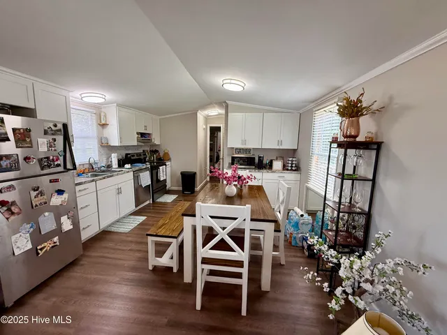 $160,000 | 1955 Catherine Lake Road, Richlands, NC 28574