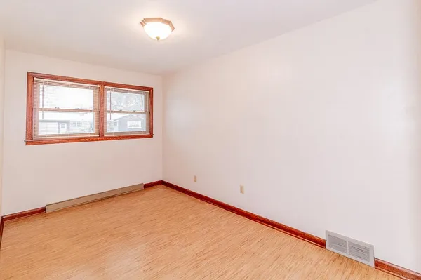 $295,000 | 3514 West 1st Avenue, Appleton, WI 54914