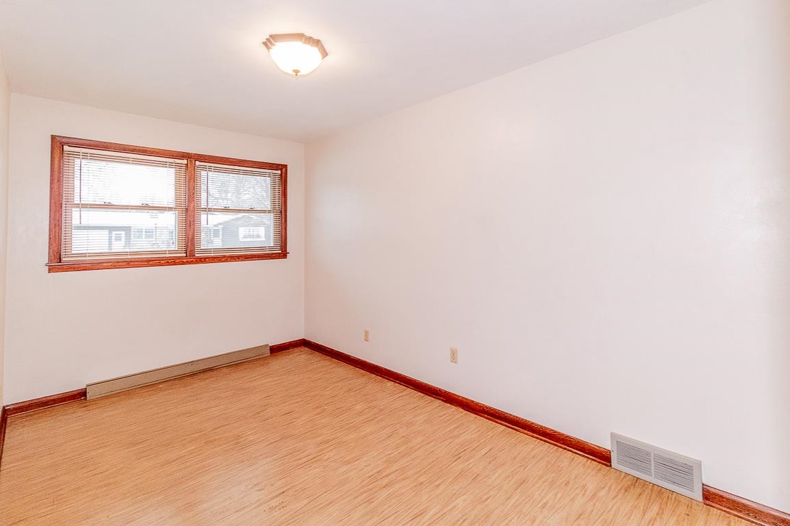 3514 West 1st Avenue Appleton, WI 54914 - Photo 15 of 30