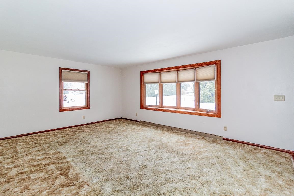 3514 West 1st Avenue Appleton, WI 54914 - Photo 2 of 30