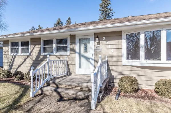 $295,000 | 3514 West 1st Avenue, Appleton, WI 54914