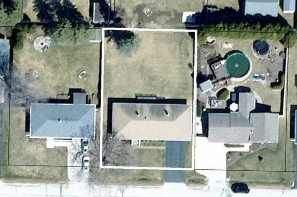 $295,000 | 3514 West 1st Avenue, Appleton, WI 54914