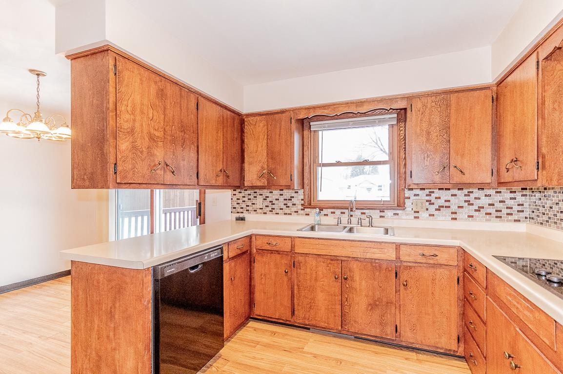 3514 West 1st Avenue Appleton, WI 54914 - Photo 5 of 30