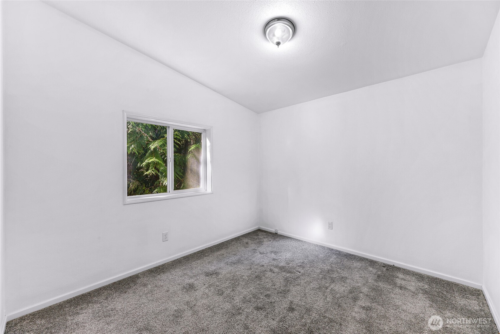 1649 Oak Ridge Drive Camano Island, WA 98282 - Photo 23 of 40