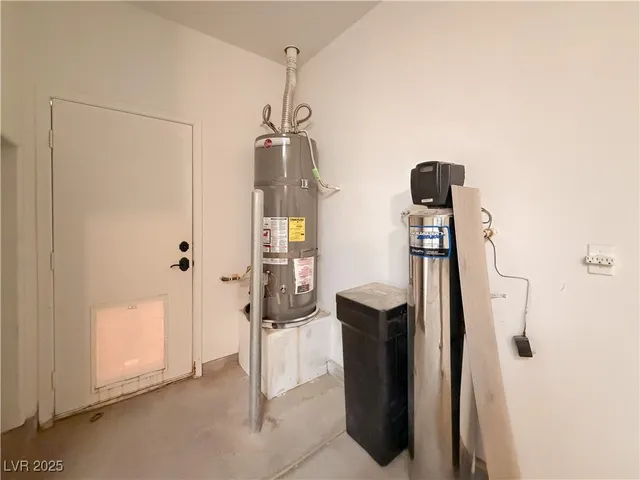 $2,700 | 10733 Mentesana Avenue, Las Vegas, NV 89166