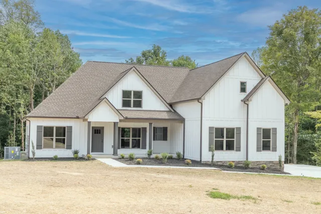 $920,000 | 1183 Hangar Drive, Springfield, TN 37172