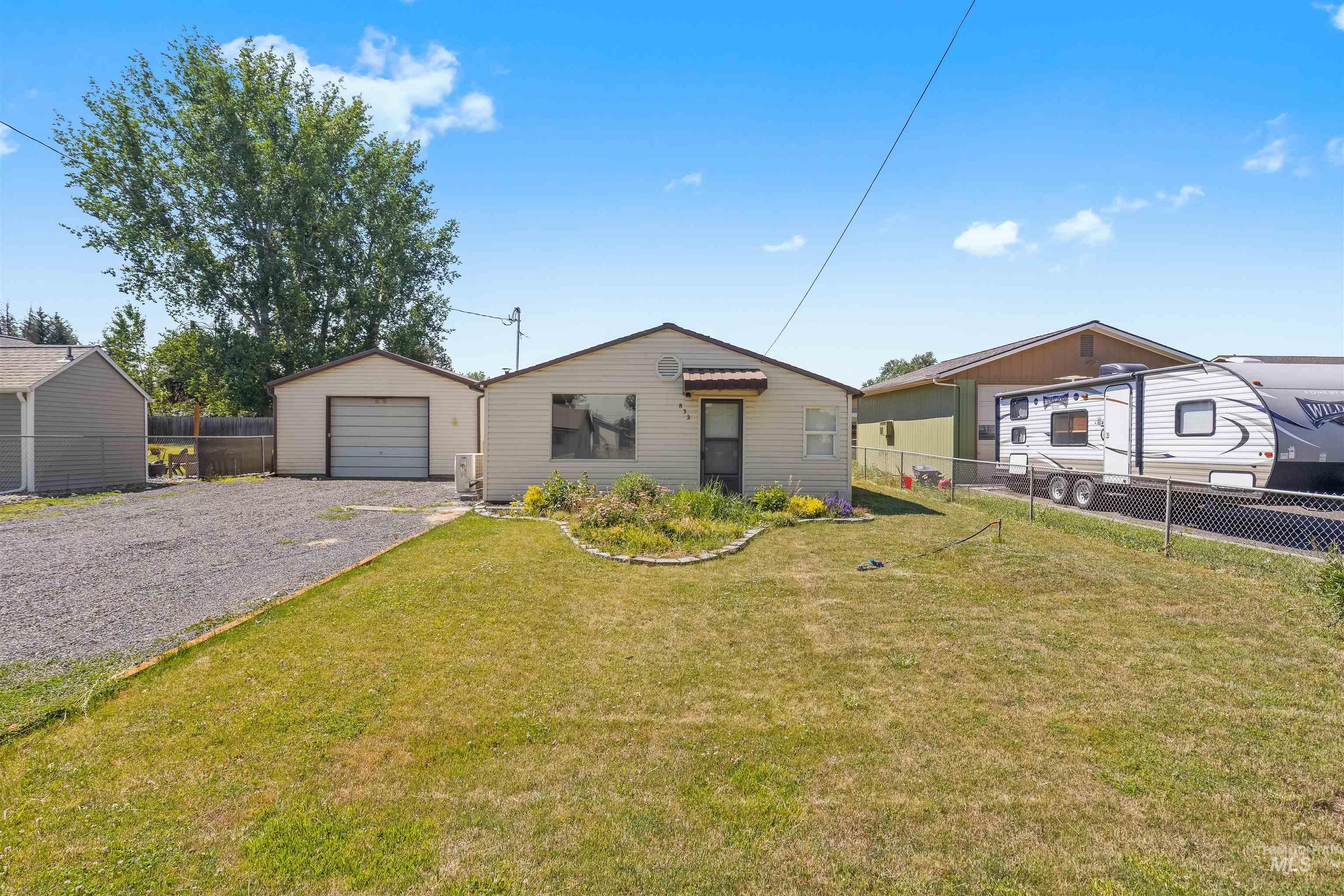832 Linden Avenue Lewiston, ID 83501 - Photo 2 of 25