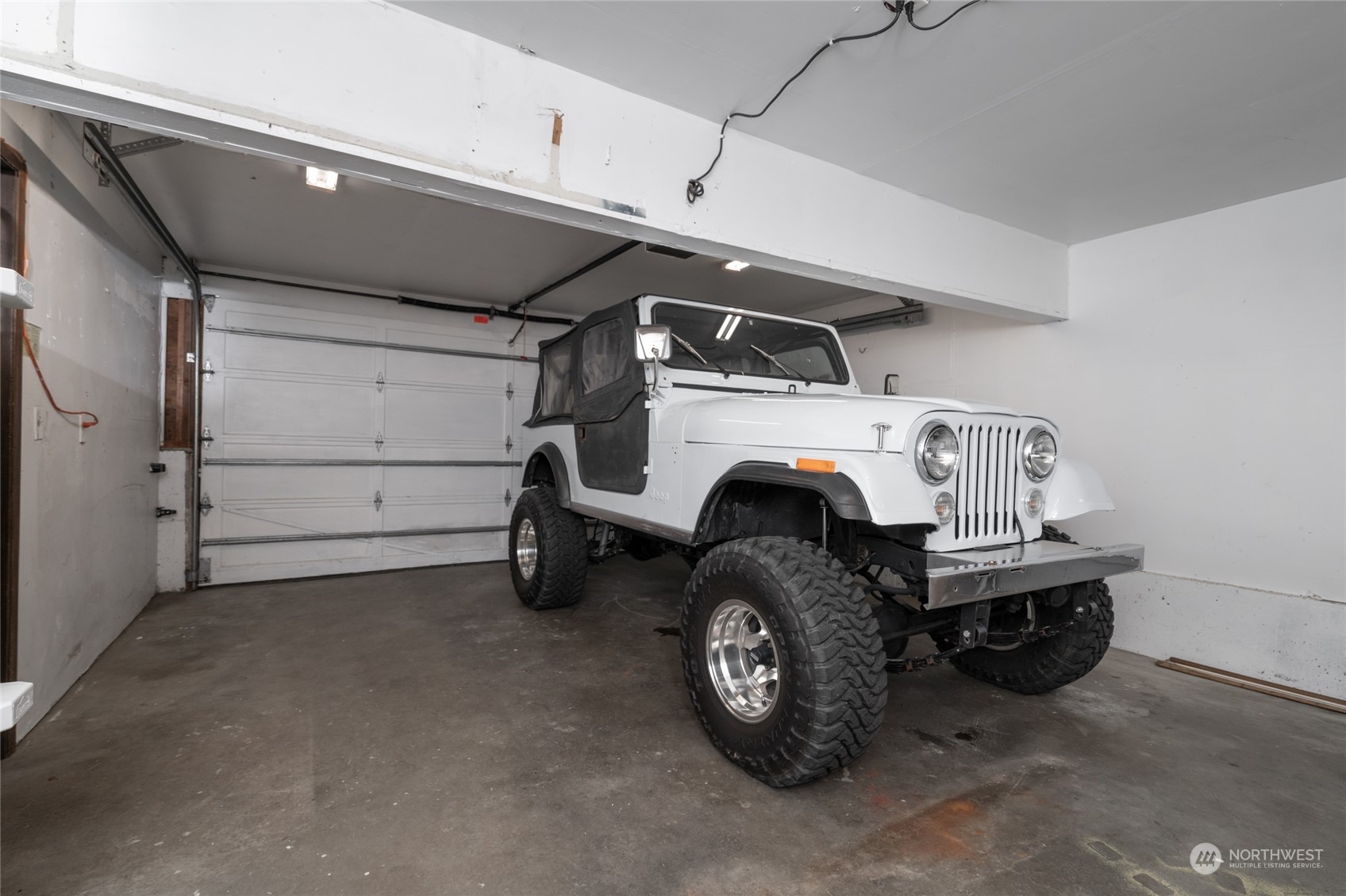 16678 Dike Road Mount Vernon, WA 98273 - Photo 35 of 37 a utility room with dryer and washer