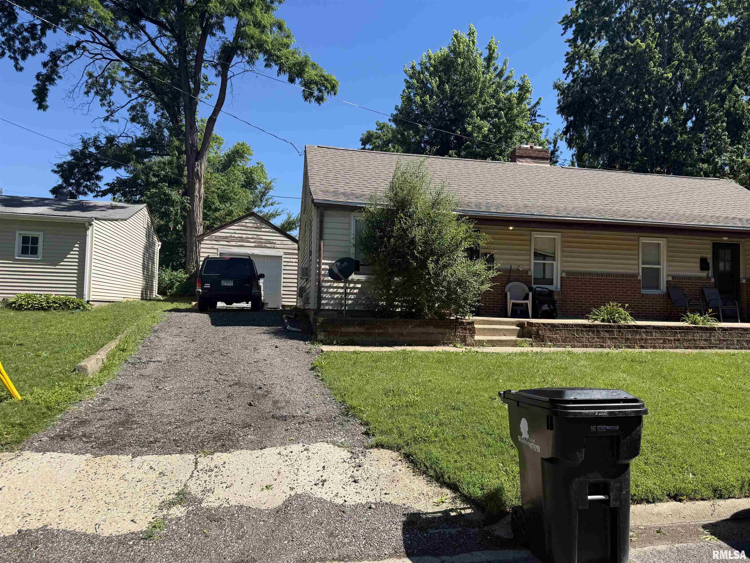 209-211 Madison Street Washington, IL 61571 - Photo 3 of 3
