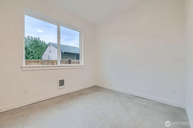 $899,950 | 1327 North 185th Street, Unit C, Shoreline, WA 98133