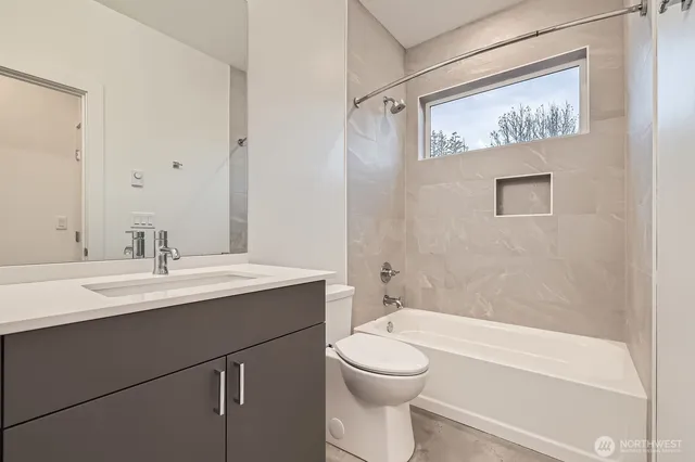 $899,950 | 1327 North 185th Street, Unit C, Shoreline, WA 98133