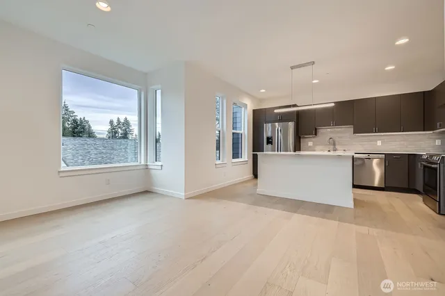 $899,950 | 1327 North 185th Street, Unit C, Shoreline, WA 98133