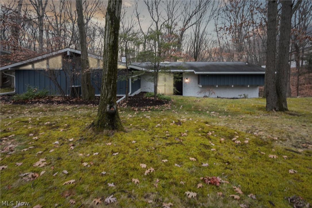 19482 Albion Road Strongsville, OH 44149 - Photo 2 of 31 Gallery Image 2