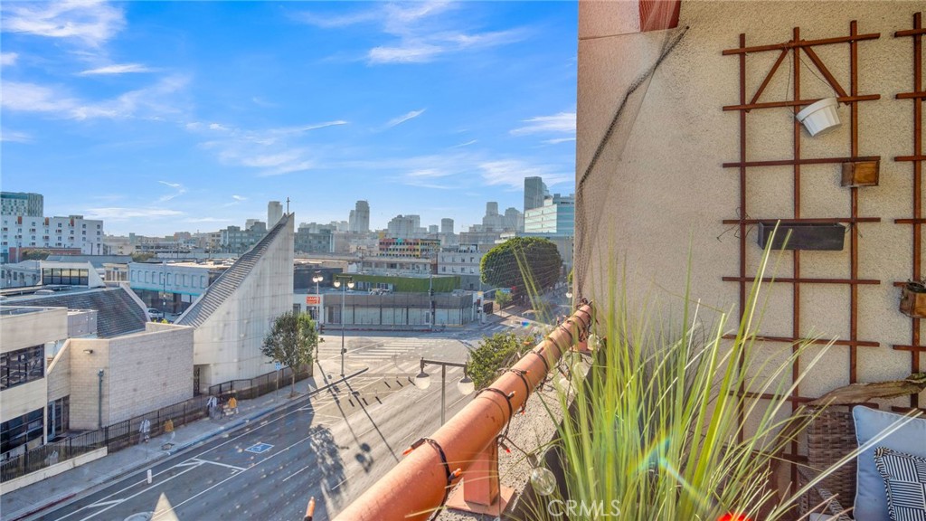 222 South Central Avenue, Unit 432 Los Angeles, CA 90012 - Photo 19 of 32 Balcony with a view
