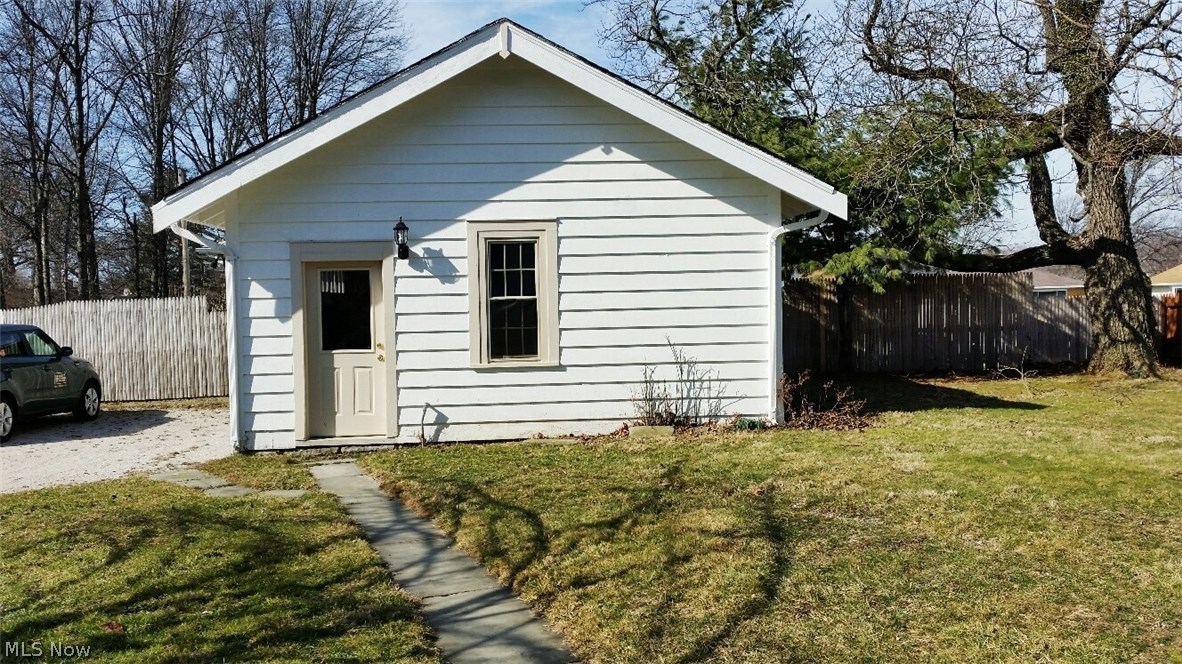 3454 Warren Road Cleveland, OH 44111 - Photo 3 of 25 2 car garage is cute, fully fenced yard