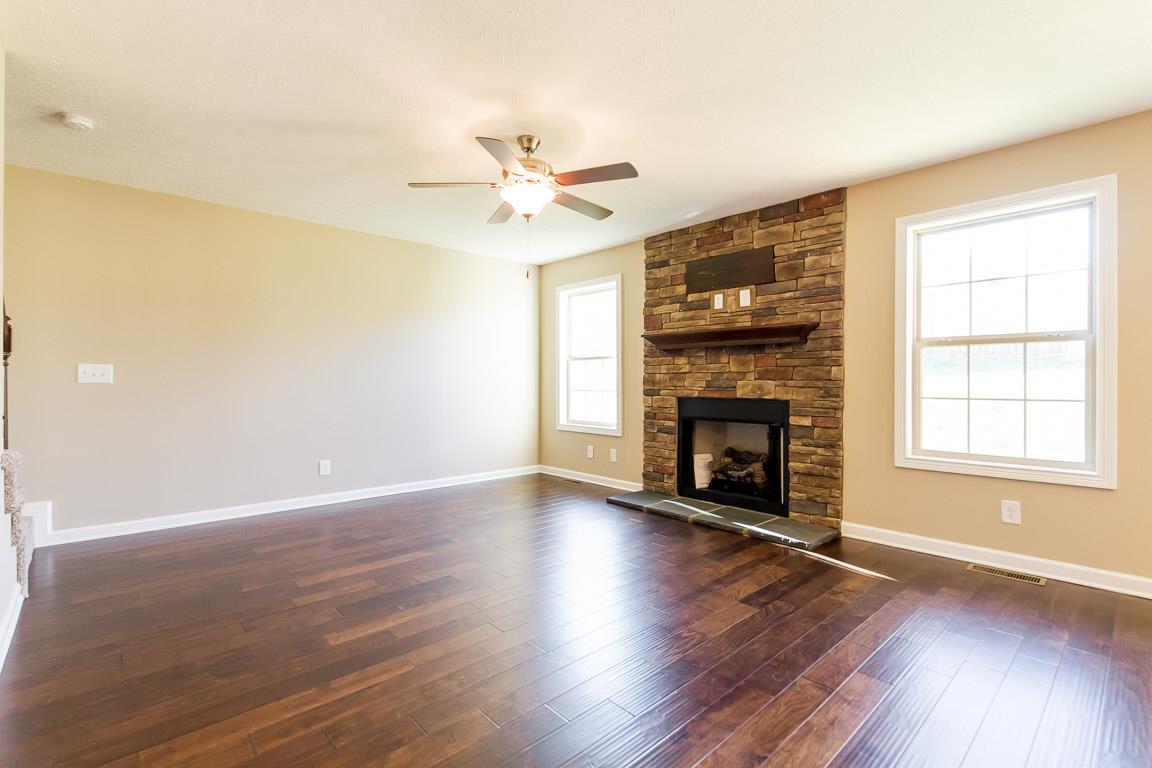 157 Rossview Road Clarksville, TN 37043 - Photo 6 of 30 Gallery Image 6