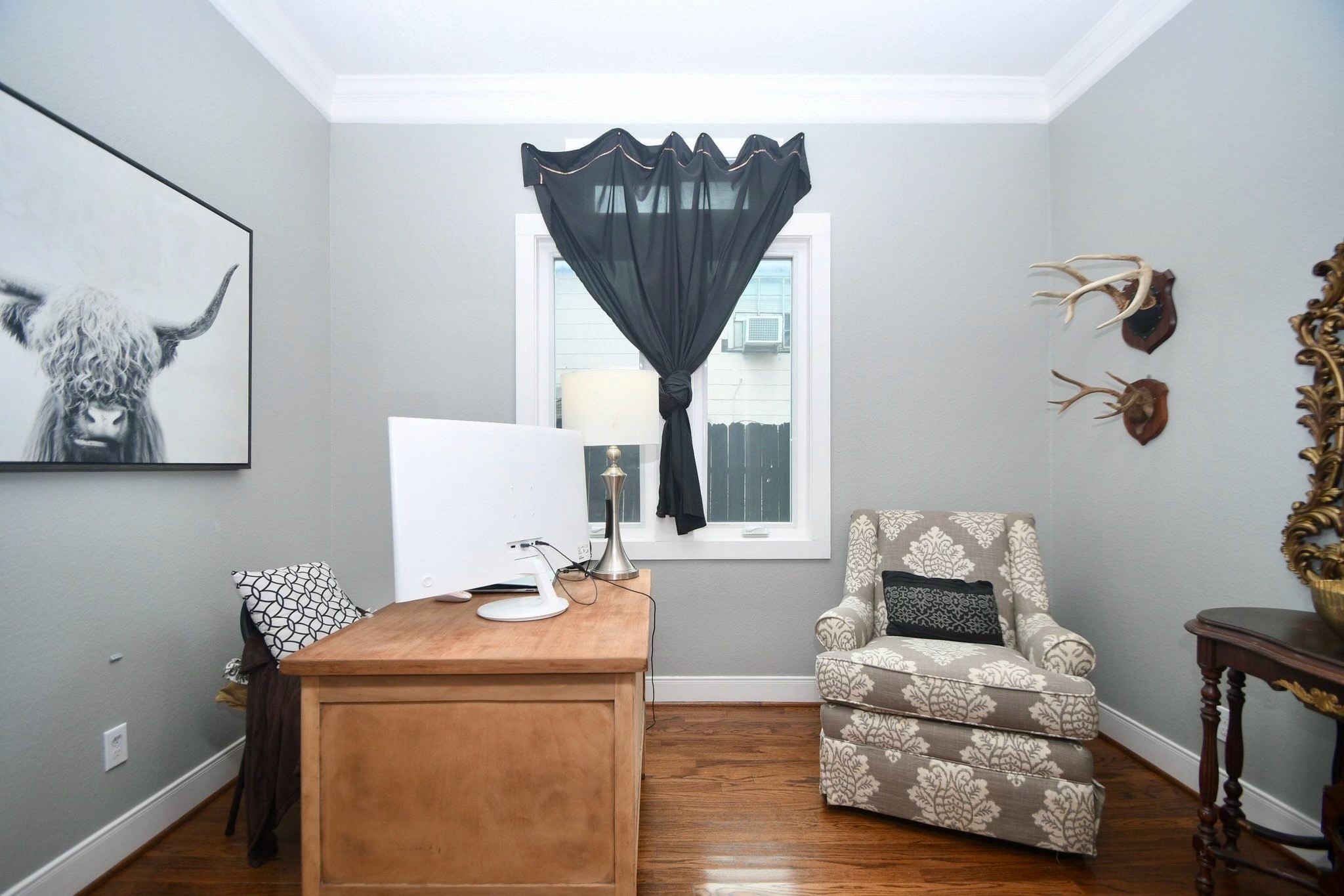 614 West 28th Street Houston, TX 77008 - Photo 19 of 25 Perfect size study for working from home!