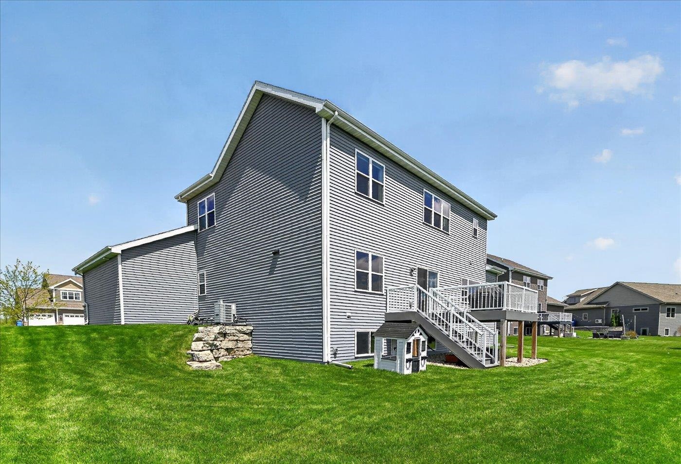4416 Eagle Ridge Lane Windsor, WI 53598 - Photo 8 of 64
