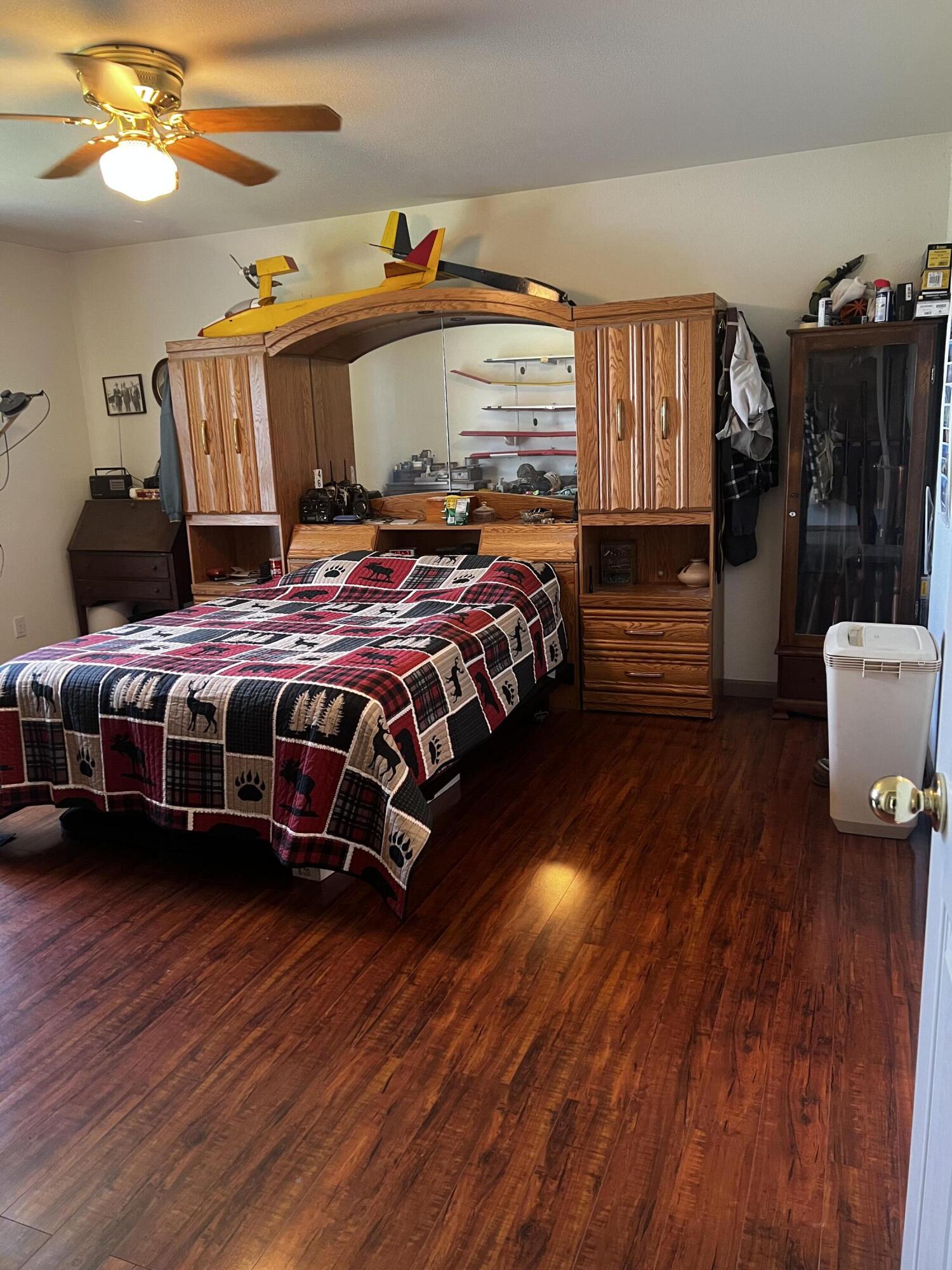 10505 Springlake Road Klamath Falls, OR 97603 - Photo 15 of 32 0020