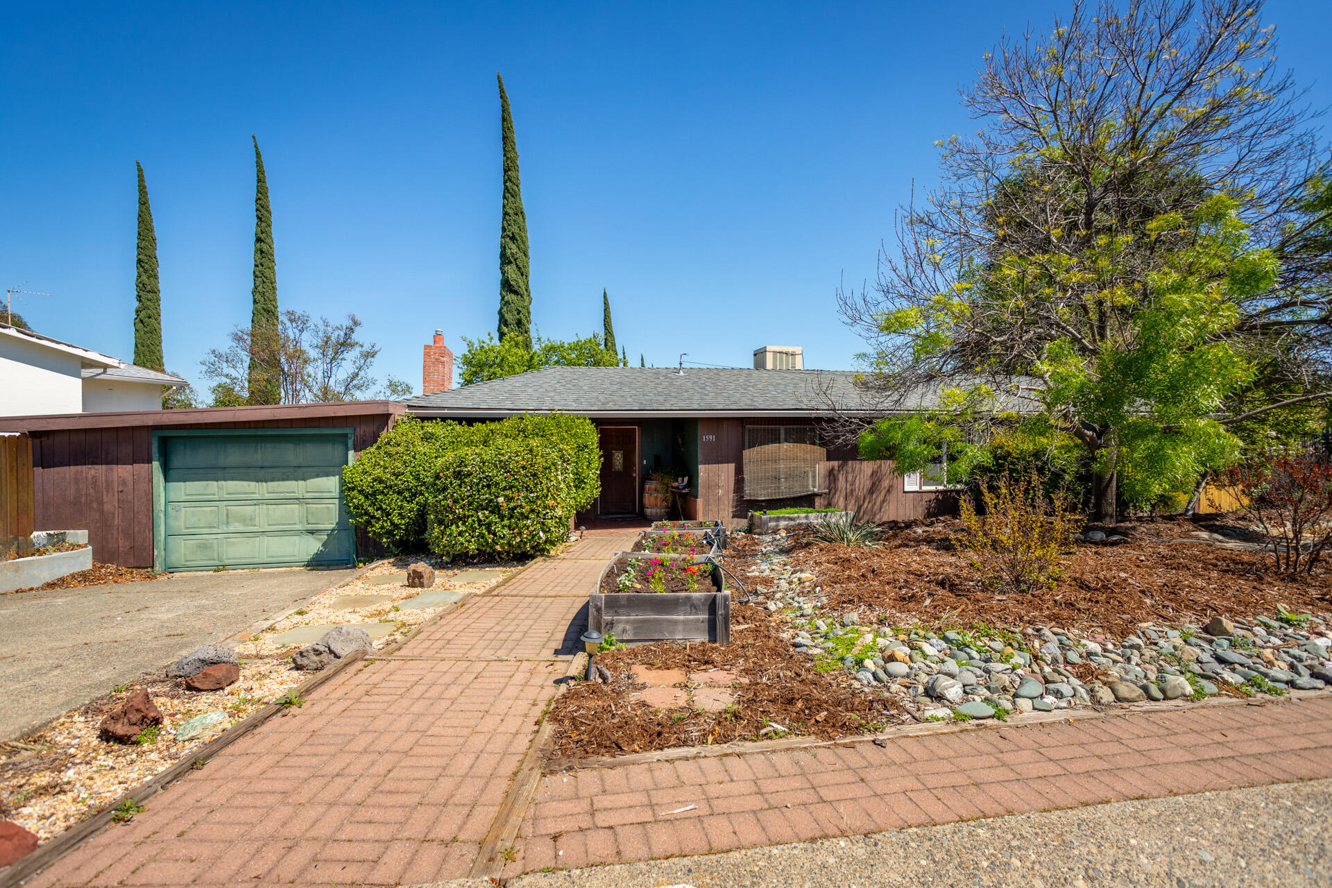 1591 Ridge Drive Redding, CA 96001 - Photo 1 of 25 IMG_2087-HDR